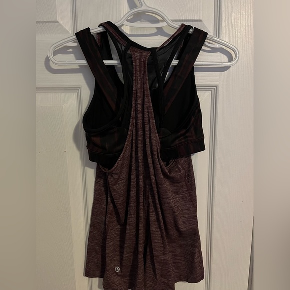 Lululemon tank top and built in sports bra. In good condition - Picture 2 of 2